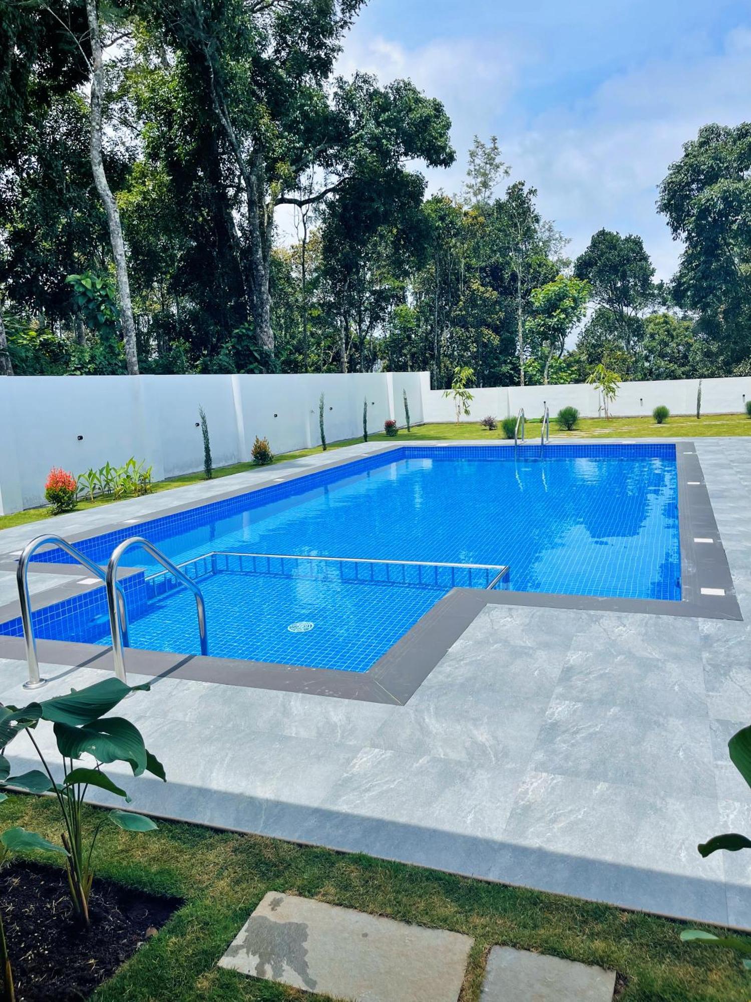 The Windy Mist Resort Munnar Chinnakanal Exterior photo